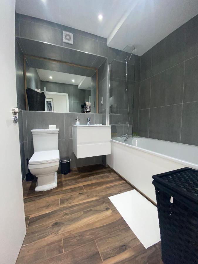 Central London, Jaccuzzi,Newbuild, 2 Bedrooms Two Baths Exterior foto